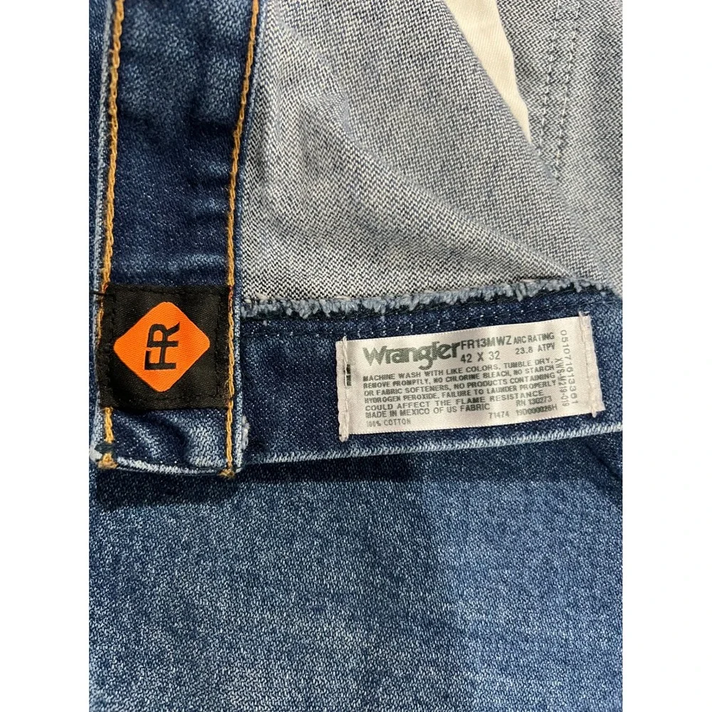 Wrangler FR Flame Resistant FR13M WZ Mens Blue Straight Leg Work Jeans 42x32